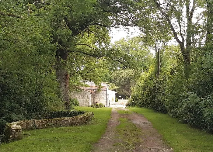 Domaine De - * Fontcouverte (Charente-Maritime)